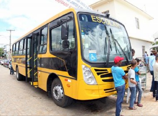  Ex-vereador que usou ônibus escolar em casamento de filha terá de pagar custo