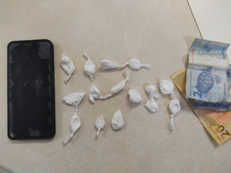 Acusados de tráfico de drogas são detidos durante abordagem policial em Caetité 