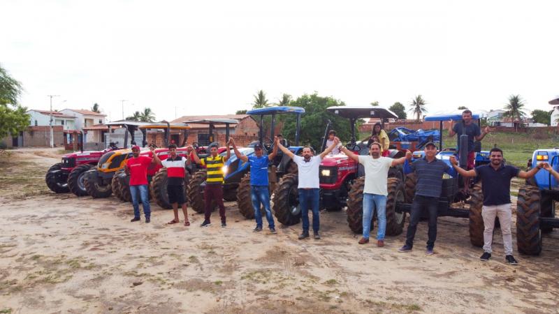 A décima mecanização dos seus mandatos: André Berkovitz entrega mecanização agrícola na comunidade de Sambaibinha