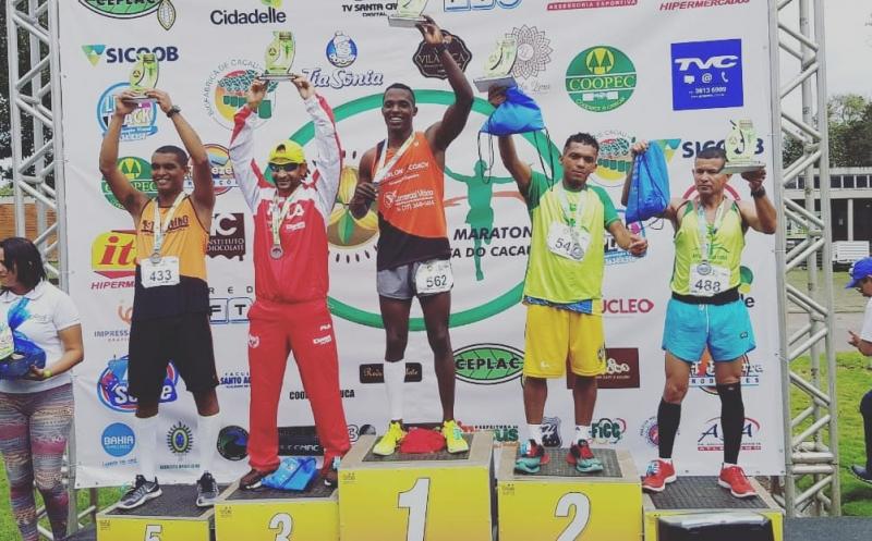 Brumadense é campeão nos 5km da Meia Maratona da Costa do Cacau em Itabuna