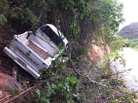 D20 TOMBA NA SERRA DAS ALMAS E UMA PESSOA FICA FERIDA