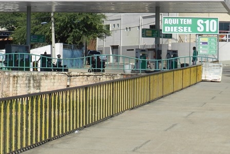 Posto de combustíveis é alvo dos bandidos na Avenida Centenário 