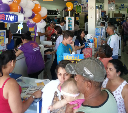Comércio movimentado na véspera do Dia dos Pais