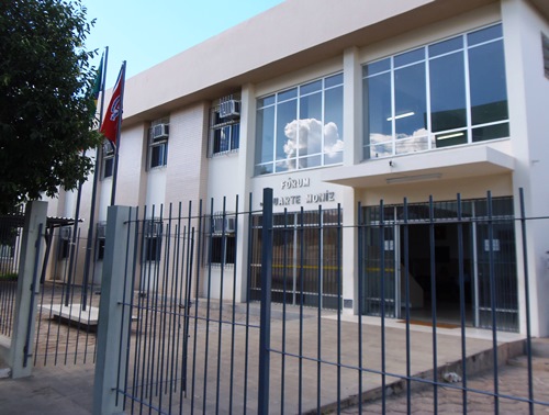 Júri Popular: Rapaz é condenado a sete anos, dois meses e doze dias de reclusão mas poderá recorrer em liberdade