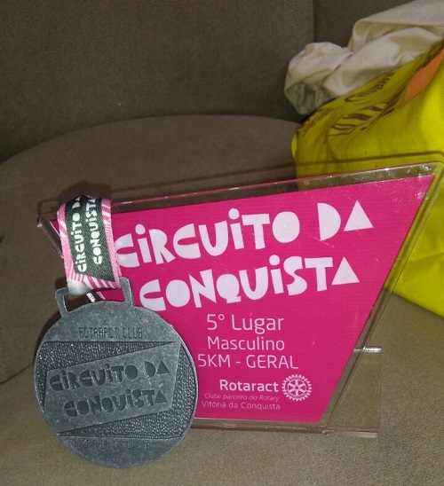 Brumadense se destaca em corrida em Vitória da Conquista