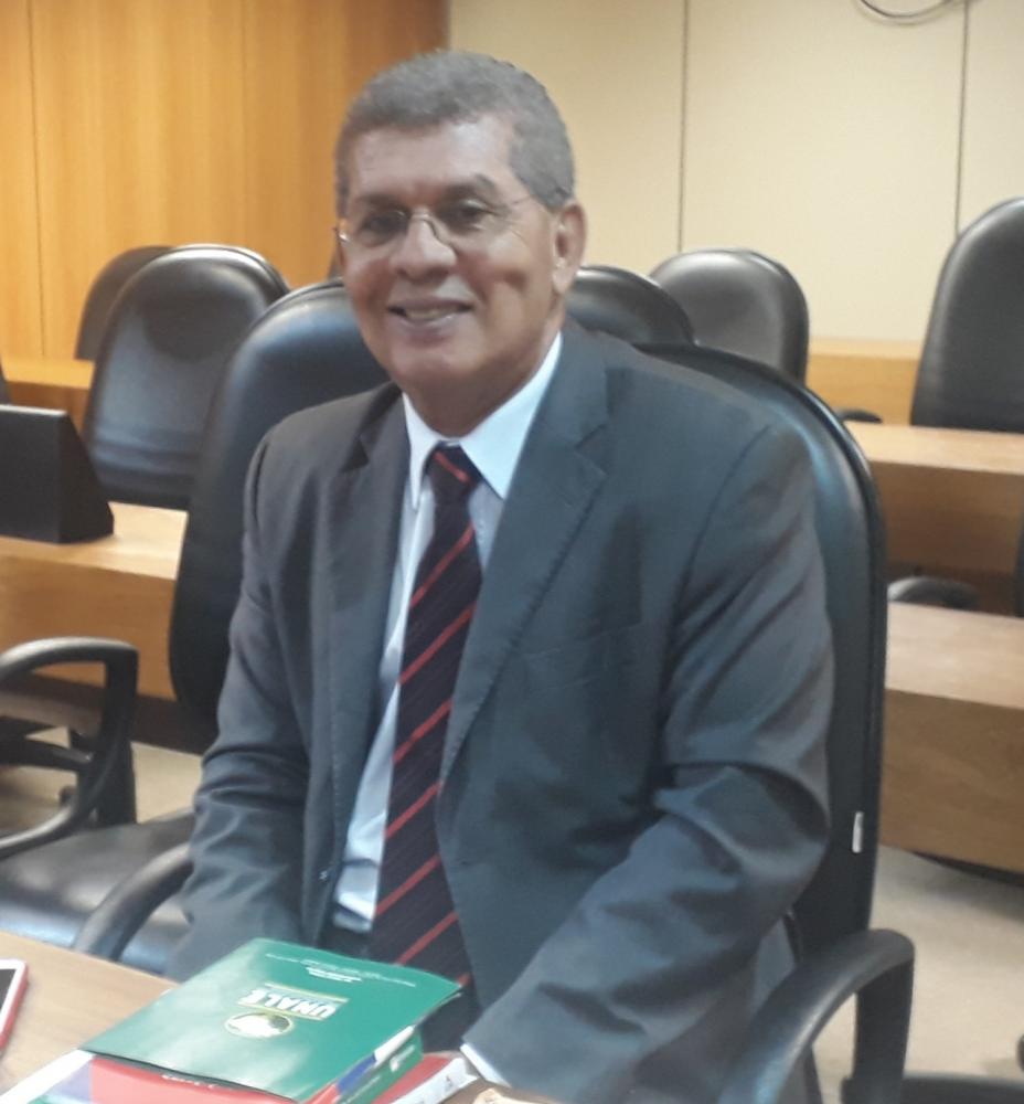 Comissão aprova parecer de Zé Raimundo sobre contas do TCM de 2013