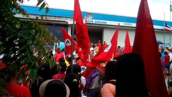 Servidores de Brumado e Malhada de Pedras participam de manifestação contra a Reforma da Previdência em Conquista