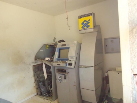 IBIPITANGA: Há quase 50 dias sem caixas eletrônicos.