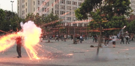Cinegrafista atingido por explosivo em protesto no Rio tem morte cerebral