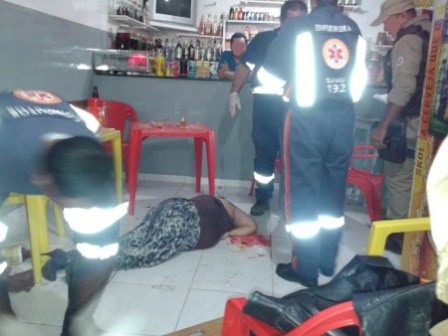 Mulher chama marido de 'corno' e é assassinada com vários tiros na cabeça