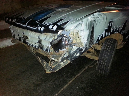 Acidente envolvendo carro e moto na Avenida Coronel Santos deixa um ferido