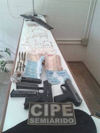 Cafarnaum: Em confronto com Policia 04 suspeitos de  assaltar o BB em Mucugê  são mortos