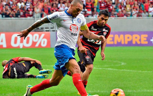 Bahia empata nos acréscimos e aumenta escrita diante do Vitória