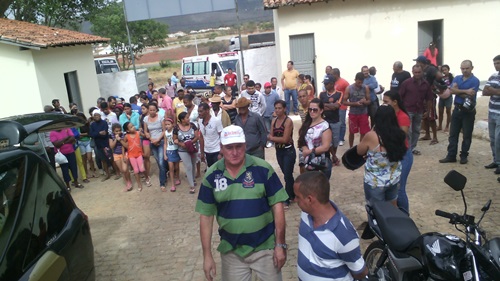 Dor e comoção marcam o sepultamento do Sr. Esmeraldo, morto brutalmente durante assalto no Bairro São Félix
