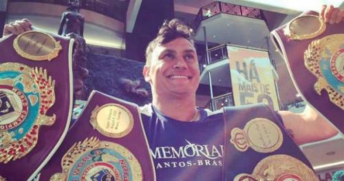   Aos 39 anos, Popó vence argentino Veron por nocaute em retorno ao boxe