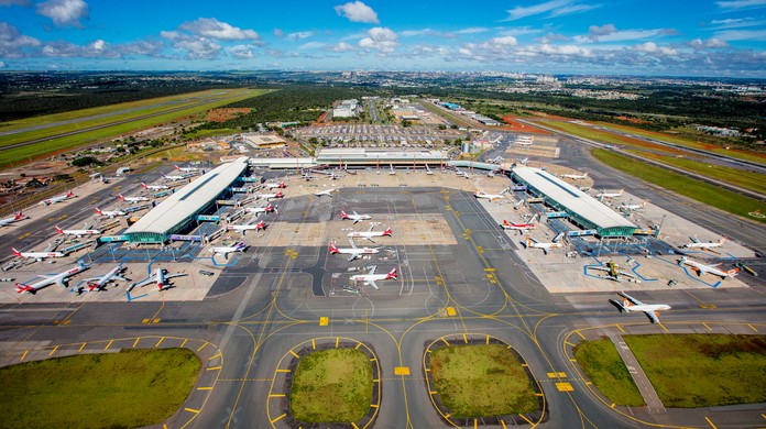 Falta combustível em oito aeroportos do país, diz Infraero