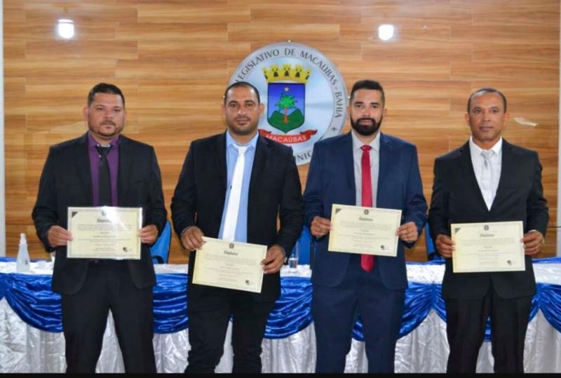 Após cassação de vereadores por fraude na cota de gênero, novos parlamentares assumem em Macaúbas