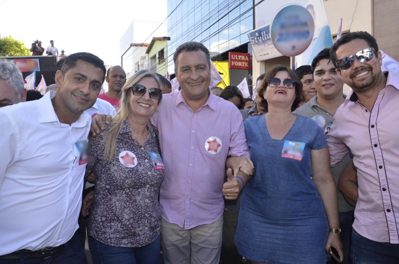 Prefeita de Malhada de Pedras participa de ato de campanha com Rui Costa em Brumado
