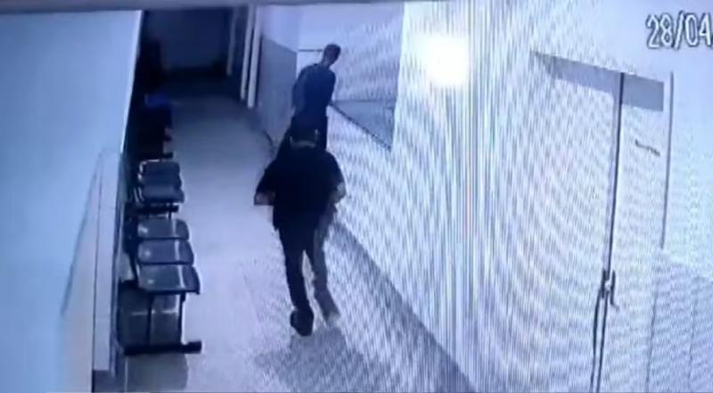 Polícia de Brumado prende um dos acusados de invadir o hospital e atirar em paciente