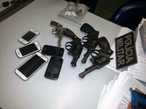 Bandidos são mortos dentro de motel em confronto com a polícia