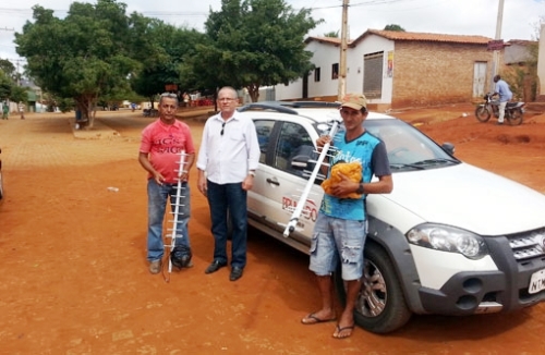 TELEFONIA MÓVEL CHEGA A UBIRAÇABA‏