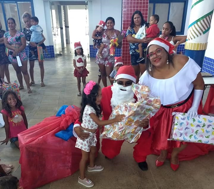 Brumado: Polícia Civil leva alegria às crianças da Creche Mariany Vitória com distribuição de presentes