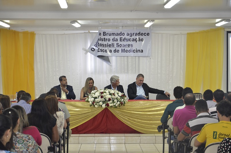 Visita do Ministro da Educação é adiada após avião não posar em Vitória da Conquista