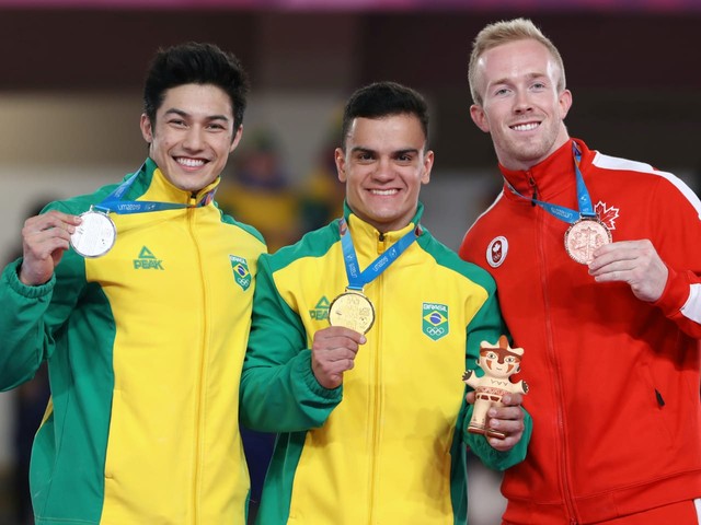 Ouro e prata! Caio Souza e Arthur Nory fazem dobradinha inédita na ginástica artística do Pan
