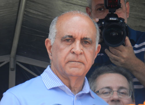 Candidato ao governo da Bahia fez caminhada e falou aos brumadenses