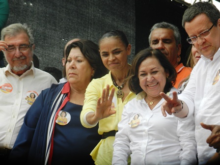 Marina Silva declara apoio a Aécio Neves no segundo turno
