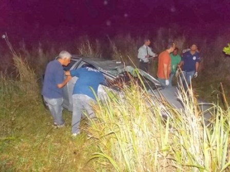 Itapetinga: Odontólogo morre em capotamento