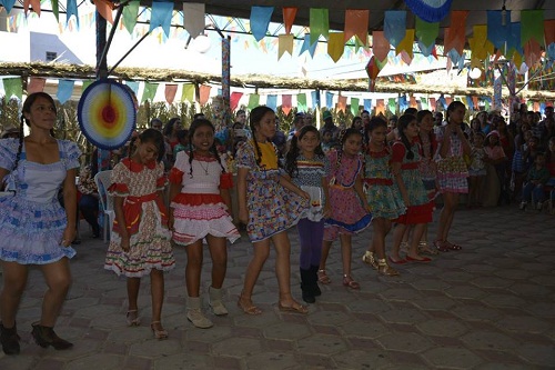 Secretaria de educação de Maetinga realiza Arraiá da Tradiçoes