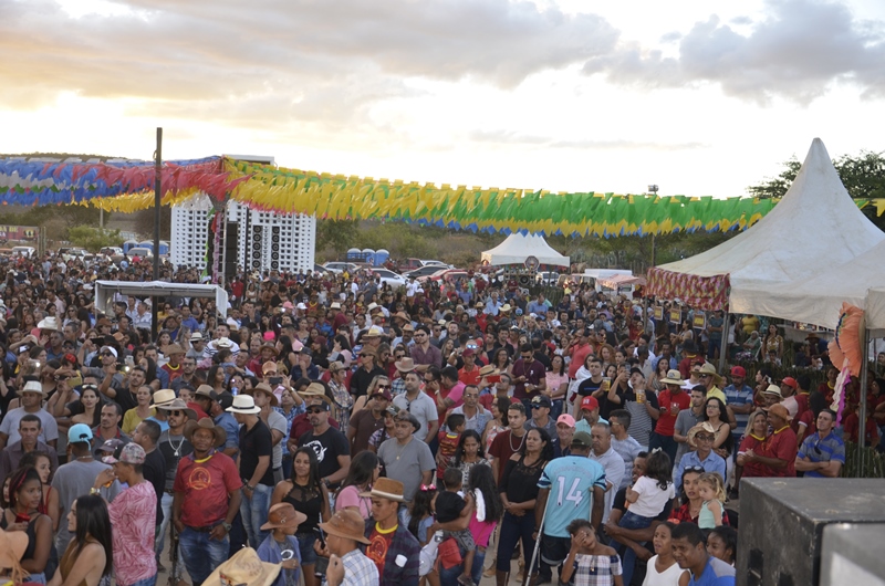 Confira o vídeo da cobertura completa da IV Cavalgada de Sanguessuga em Guajeru