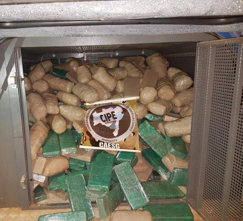 Grande quantidade de droga é apreendida pela polícia em Vitória da Conquista