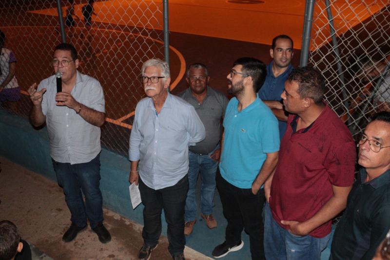 Brumado: Após passar por grande reforma, quadra poliesportiva do distrito de Samambaia é inaugurada