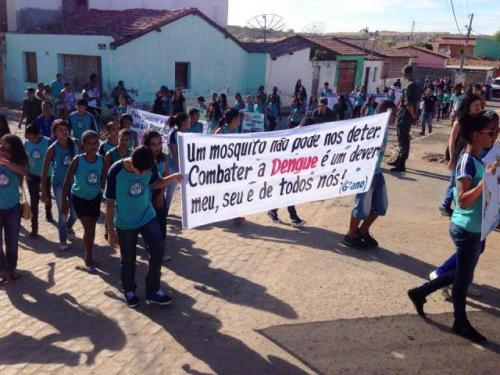 Tiro de Guerra 06/024 apoiando no combate ao Aedes-aegypti em Brumado