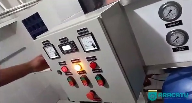 PREFEITURA DE ARACATU ENTREGA DESSALINIZADOR NA COMUNIDADE EIXO DA SERRA