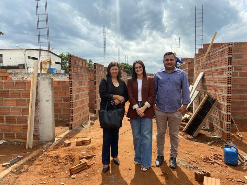 Secretário de Desenvolvimento Social visita obras de abrigo institucional em Brumado
