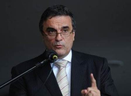 Ministro da Justiça diz que greve da PM é ‘claramente inconstitucional’