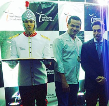 Atuação do vereador Weliton Lopes é condecorada com medalha Tiradentes 