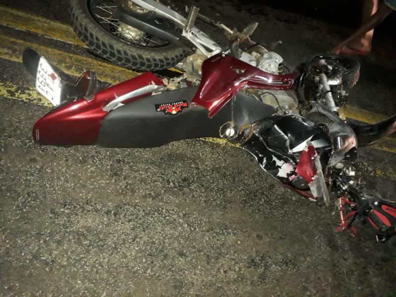 Acidente envolvendo motocicleta e automóvel em Ibiassucê deixa duas vítimas fatais