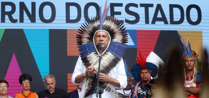 Jerônimo comenta suspensão de atendimento para Planserv