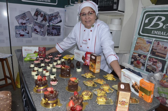 Curso de Doces Finos e Salgados com a culinarista Viviane Heini é realizado pela Bella Vista Embalagens e Festas