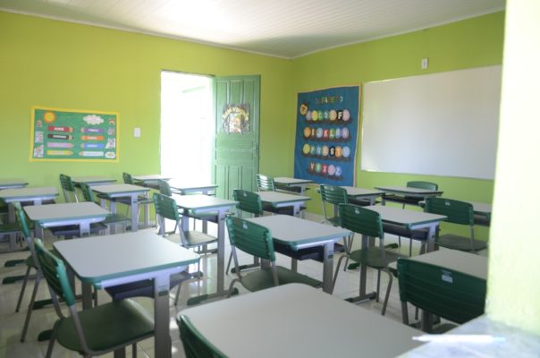 Professores estaduais e municipais fazem paralisação de 24h em protesto contra a reforma da previdência