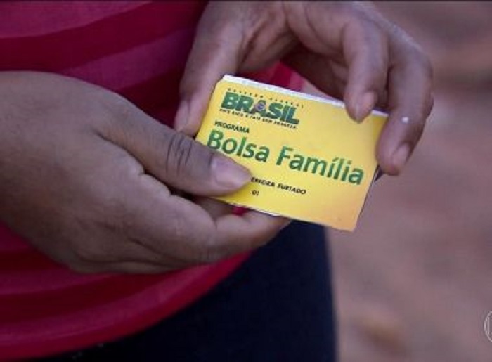 O governo federal continua obstruindo a votação da MP do 13º salário para os beneficiários do Bolsa Família.