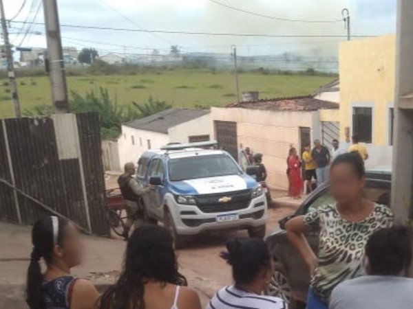 Barra da Estiva: Homem mata namorada à facadas e comete suicídio por enforcamento