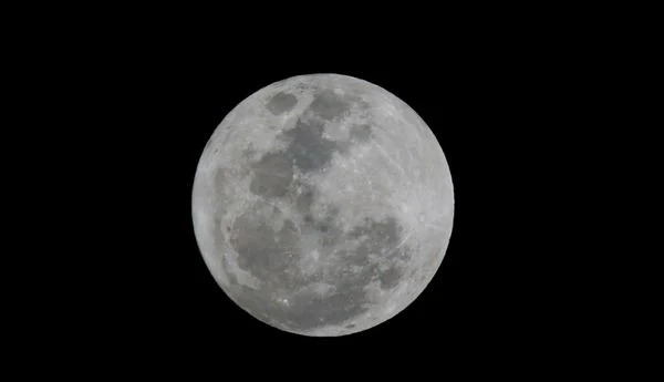 Maior superlua do ano pode ser vista nesta quinta-feira