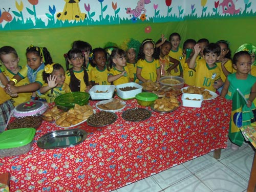 Em clima de festa o CEST finaliza o seu 1º Semestre com os pequeninos