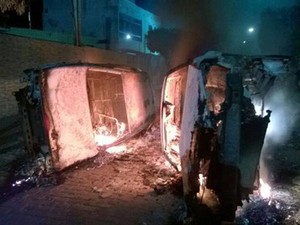 30 motos, 18 carros e delegacia são incendiados após ataques em Amargosa