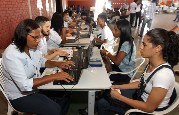 Mutirão do Primeiro Emprego chega a Vitória da Conquista 